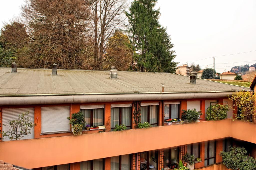 Victoria Hotels Carso Camnago Volta Exterior photo